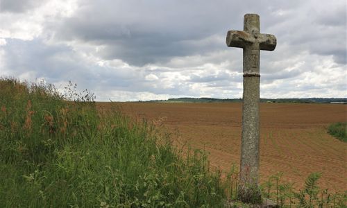 La croix de Kerroland